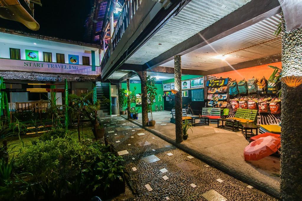 Jeepney Hostel And Kite Resort Balabag  Exterior foto