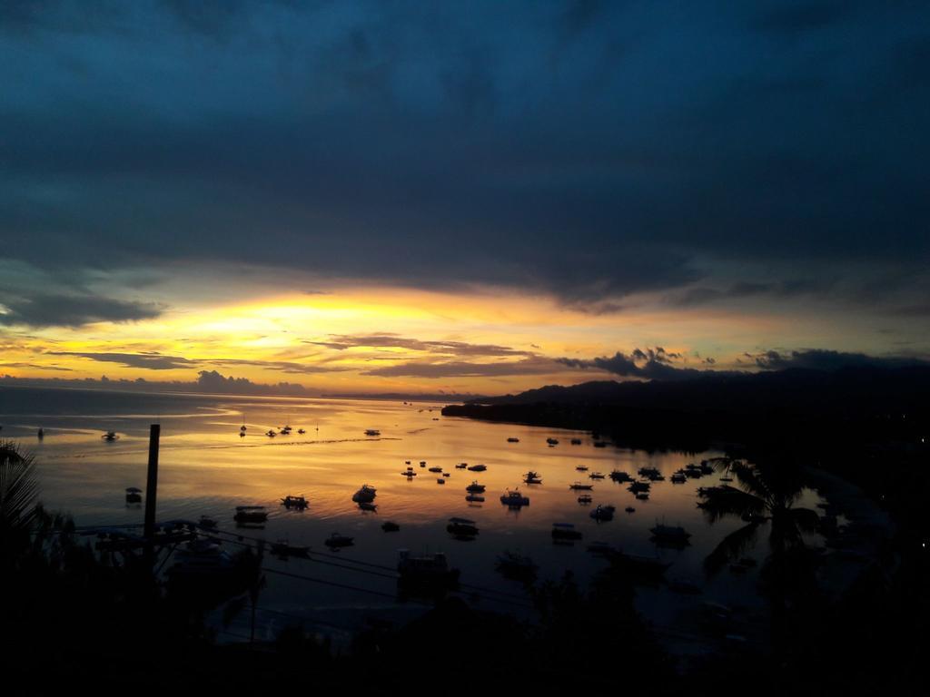 Jeepney Hostel And Kite Resort Balabag  Exterior foto
